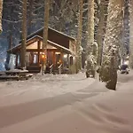 Karinna Orman Evleri