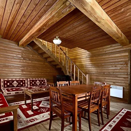 Hotel Karinna Orman Evleri